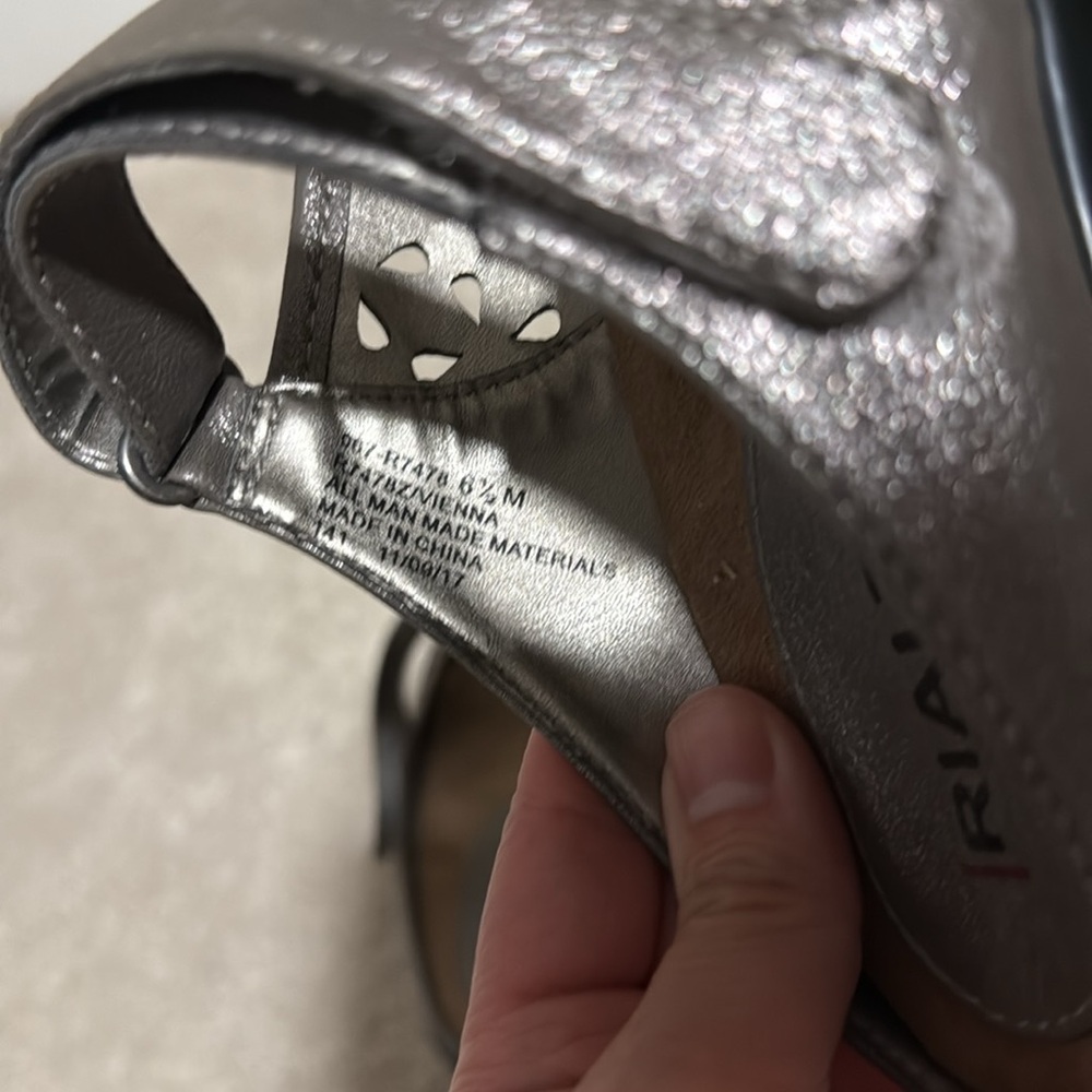 Rialto Gray clogs sz 6.5 - Picture 6 of 7